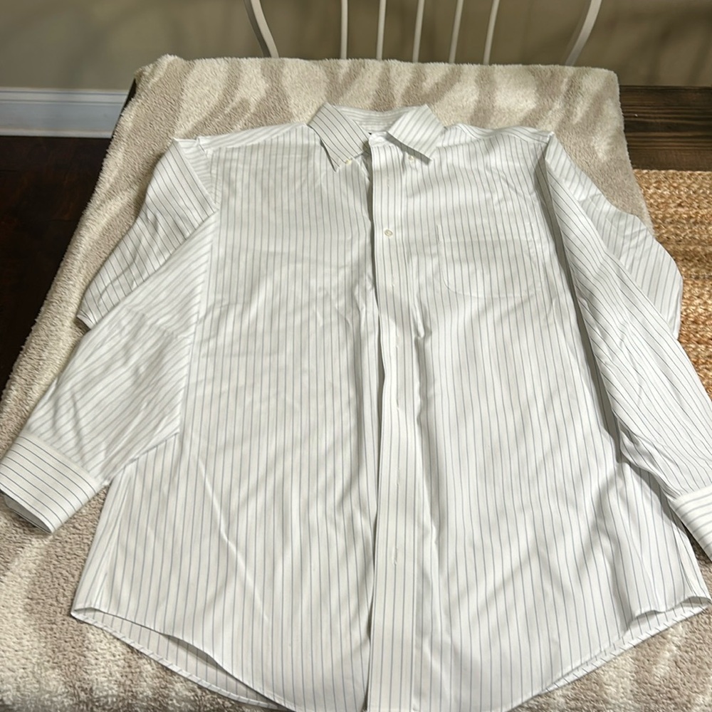 Jos A Banks White with Blue pin-strip.  Size 16/34